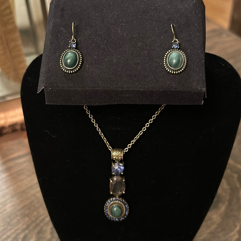 Vintage, Avon Rhinestone & Cabochon Marble Necklace & Earrings